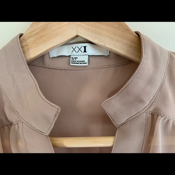 Sheer Blouse - Picture 2 of 3